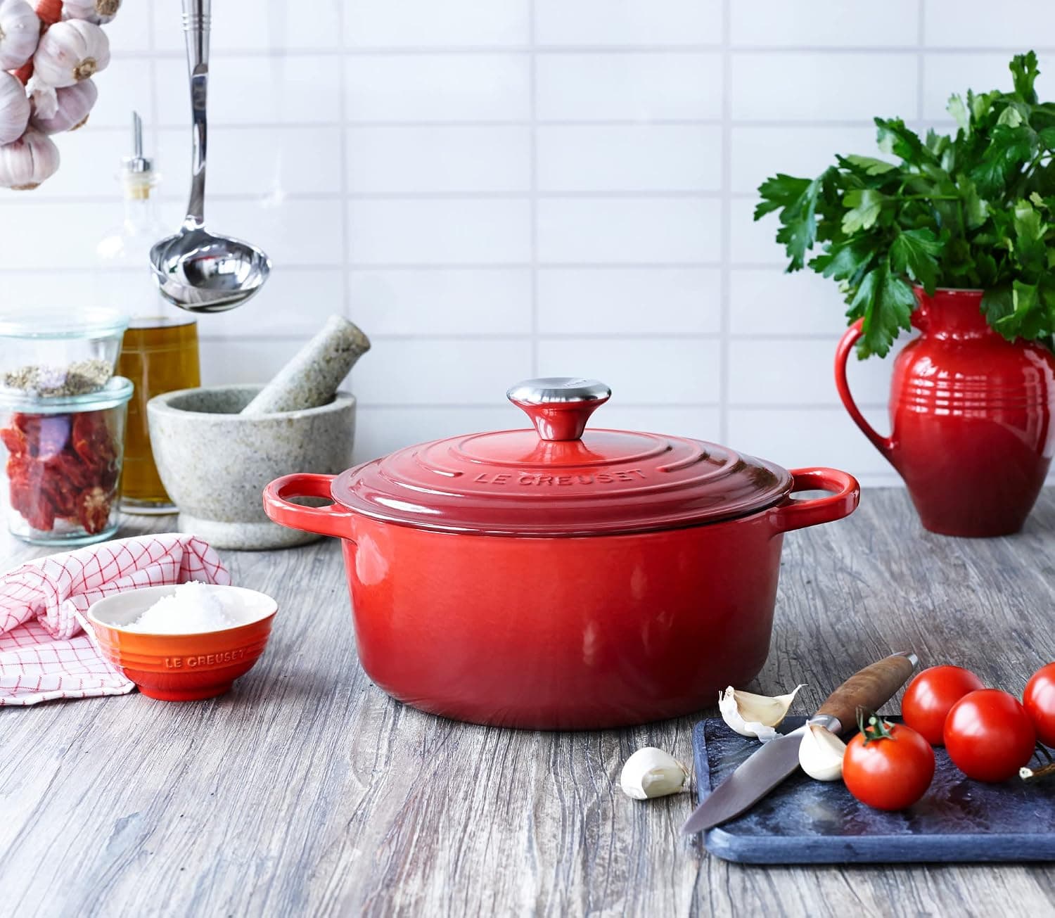 Le Creuset Enameled Cast Iron Round Dutch Oven, 5.5 qt., Cerise — photo 5